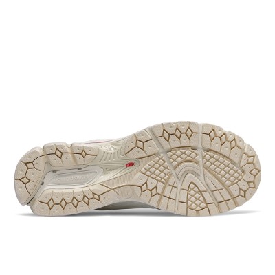 New Balance 2002 Protection Pack Μπεζ